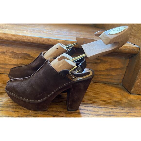 Kors by Michael Kors Quincy Brown Suede Clog 8 Platform Heels - Picture 1 of 9